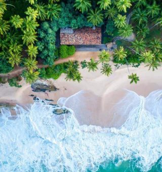 House by the ocean in Sri Lanka